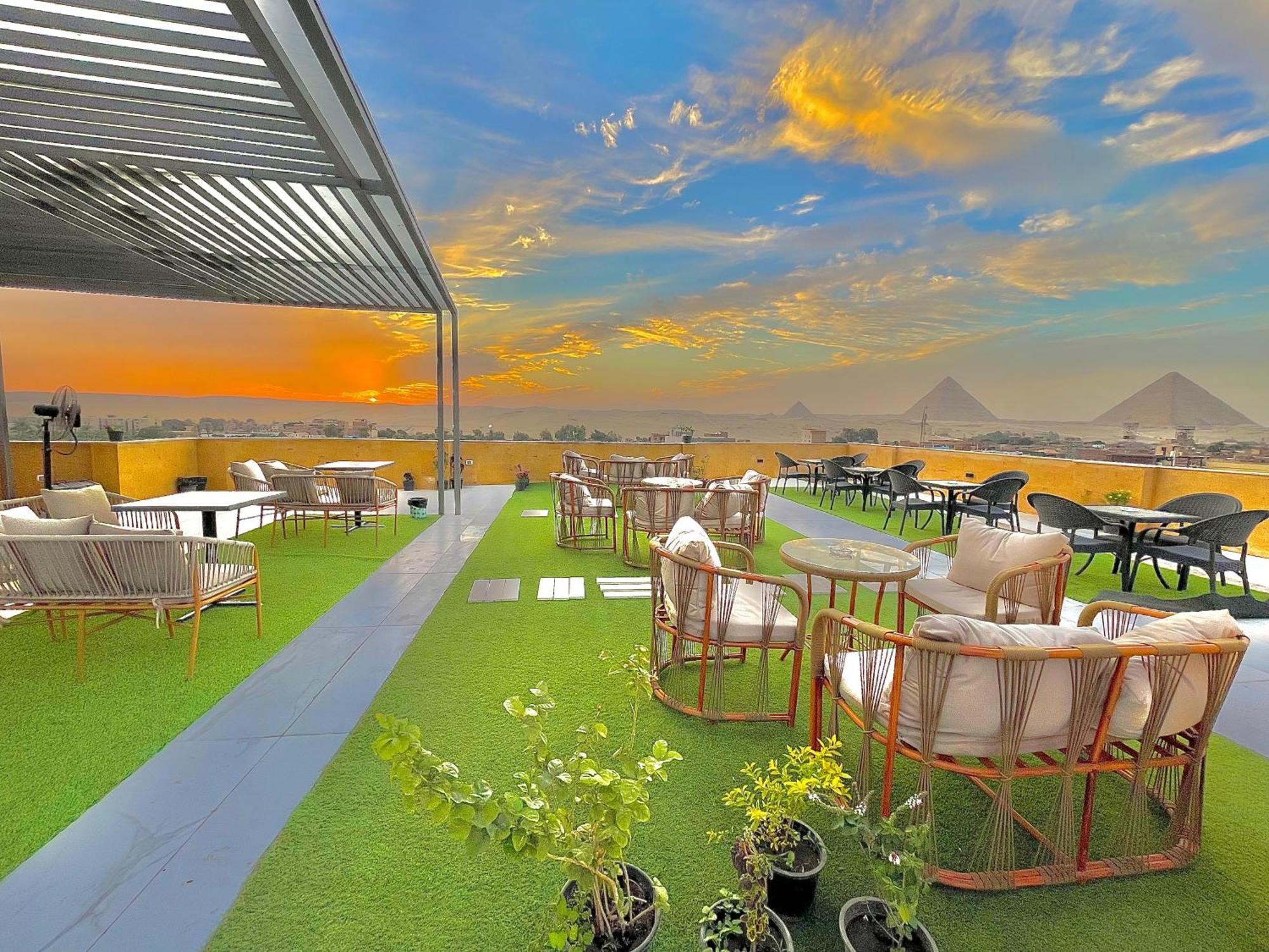 Palm Pyramids View Hotel Kafrat al Jabal Exterior foto