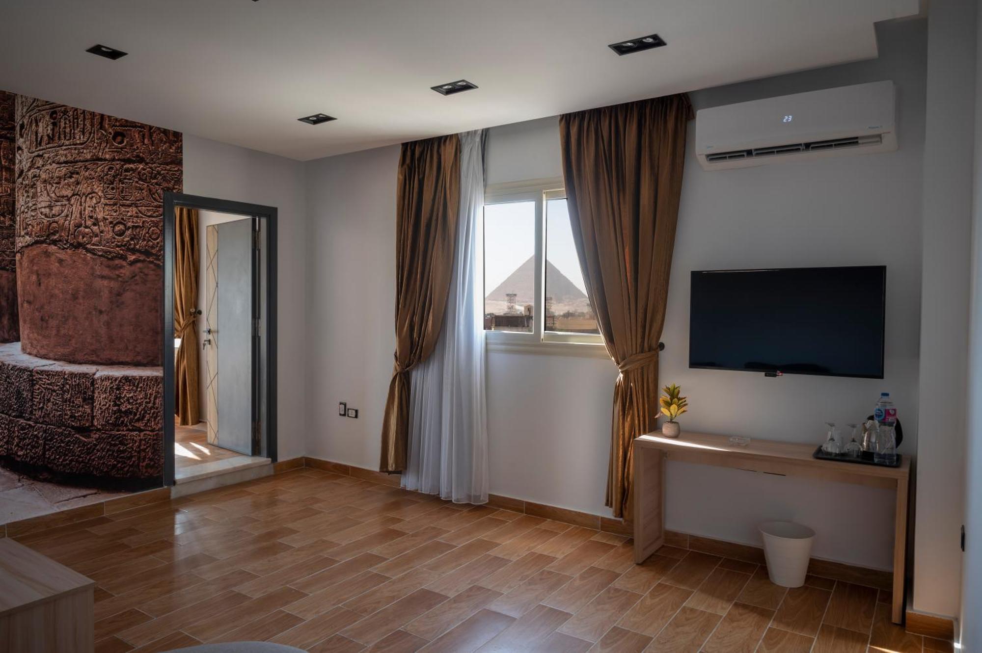 Palm Pyramids View Hotel Kafrat al Jabal Exterior foto